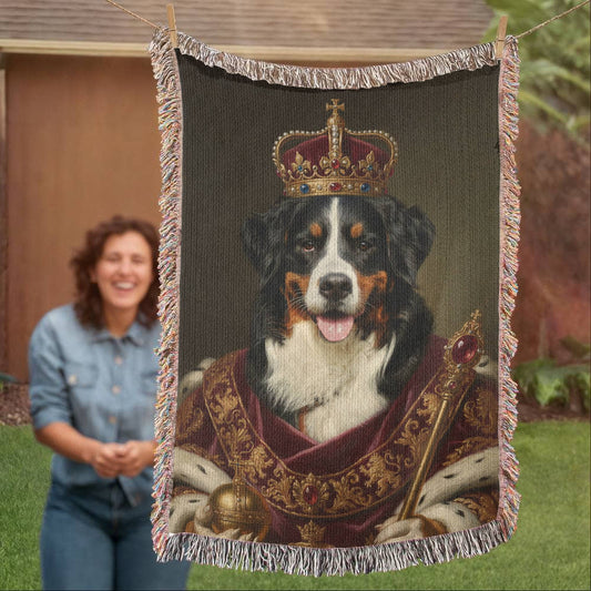 THE ROYAL PET PORTRAIT BLANKET