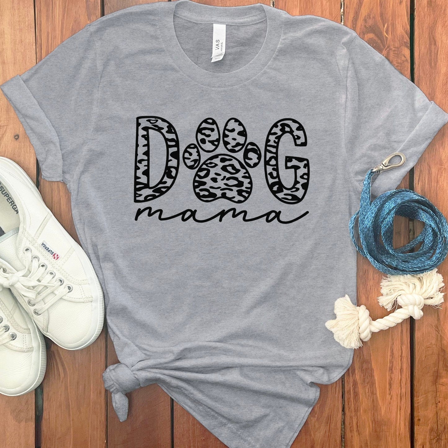 Dog Mama Leopard Print Graphic T-shirt product type