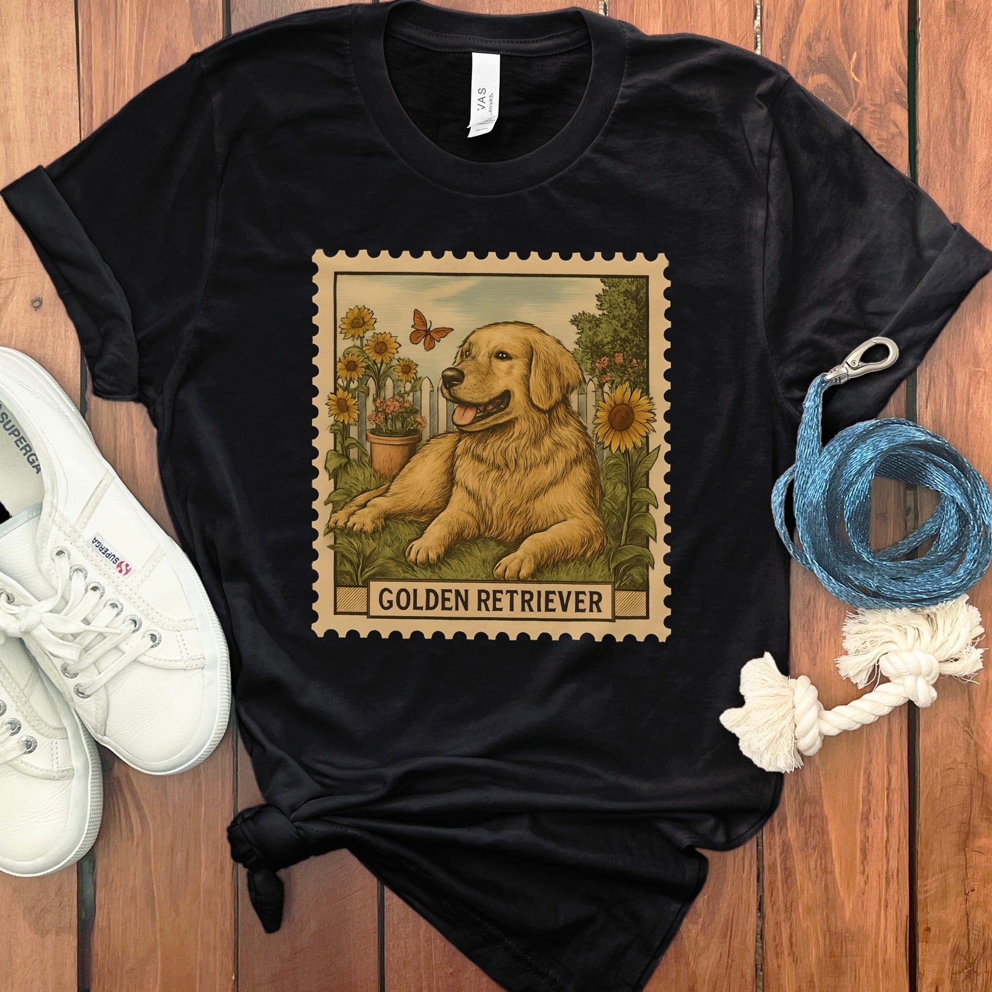 Golden Retriever Dog Lovers Graphic T-Shirt product type