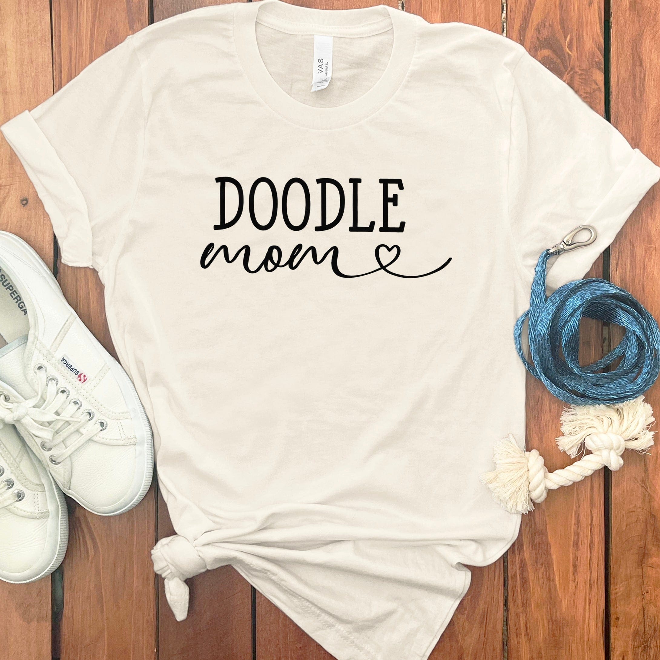 Casual Doodle Mom Heart Graphic Tee for Pet Lovers