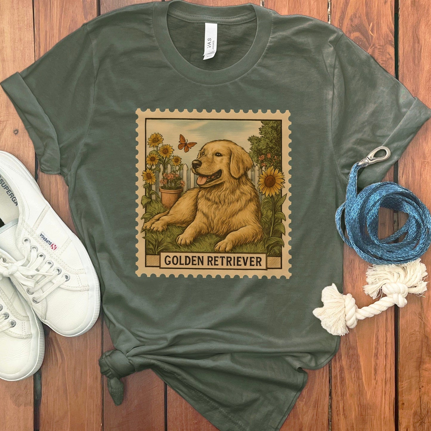 Golden Retriever Graphic Tee for Dog Lovers product
