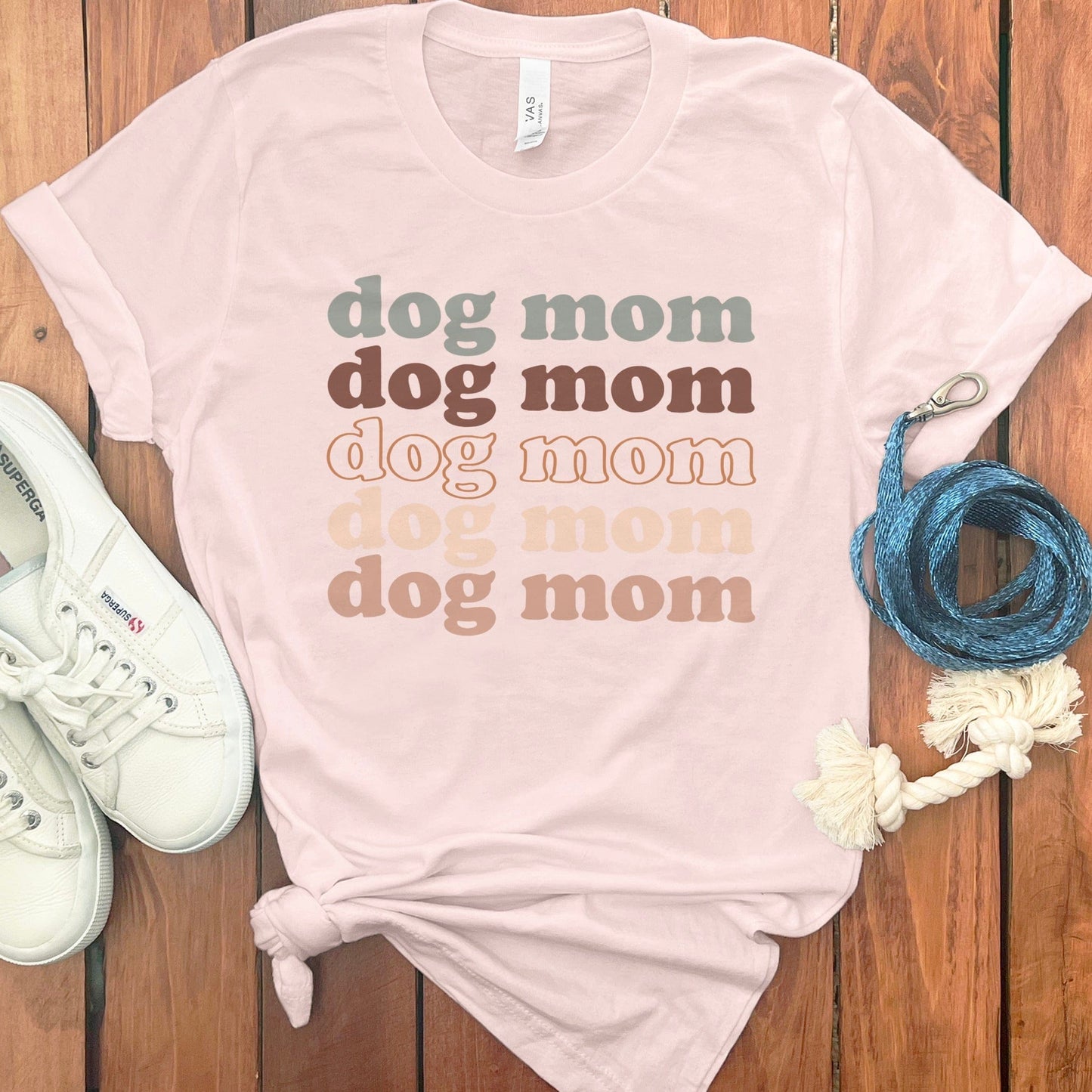 DOG MOM RETRO T-SHIRT