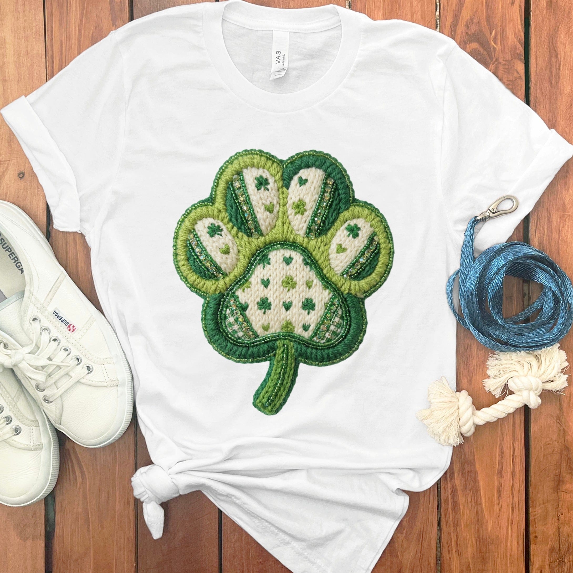 Clover Paw T-Shirt in White / M by Puppy Jo