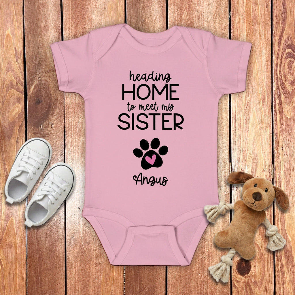 Custom Heading Home Sister Bodysuit in Pink / 6M by Puppy Jo