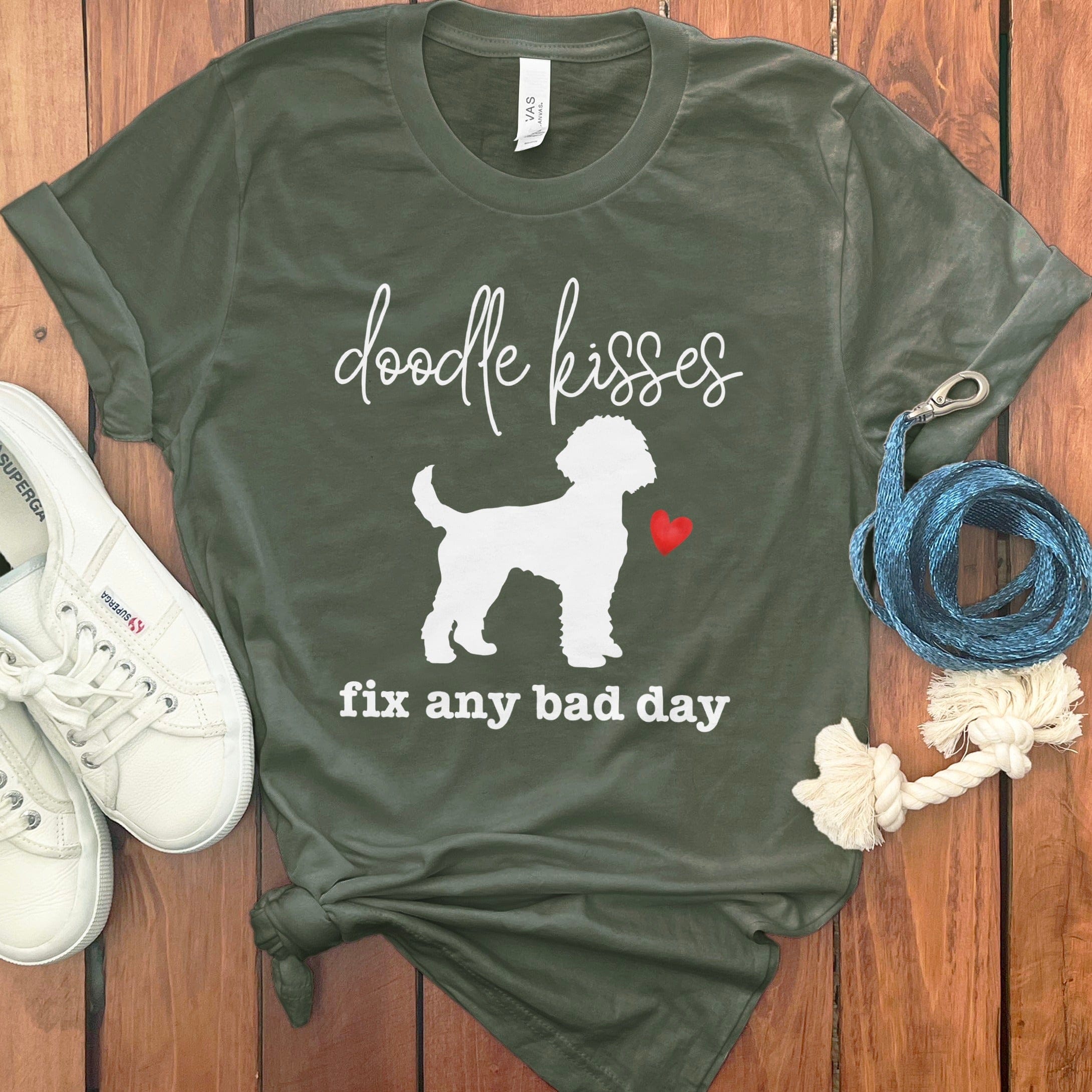Doodle Kisses T-Shirt in Military Green / S by Puppy Jo
