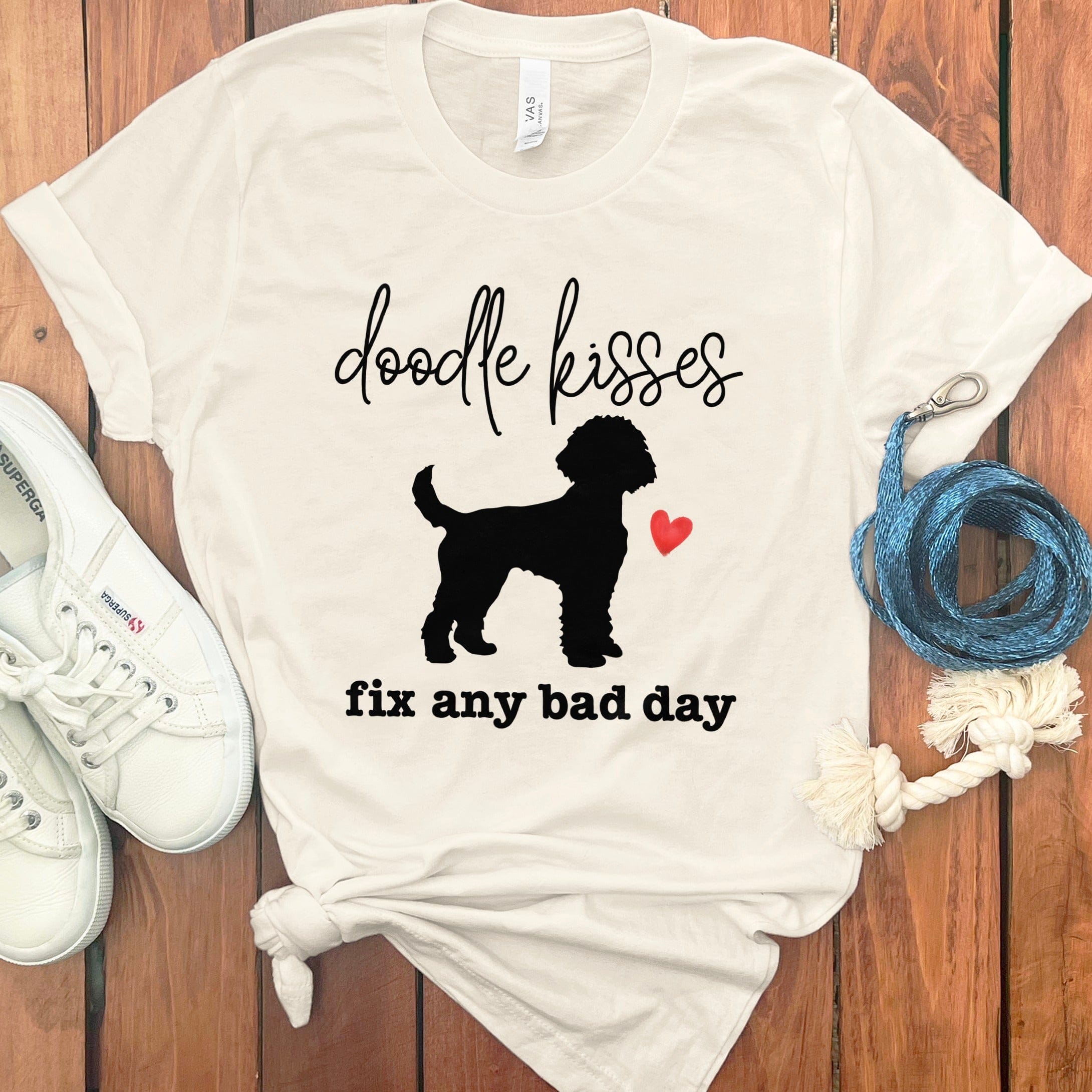 Doodle Kisses T-Shirt in Natural / S by Puppy Jo