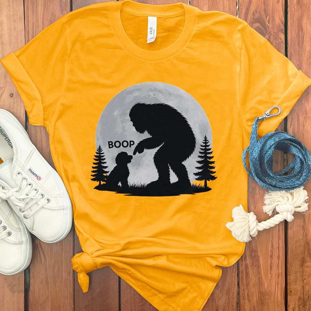 Doodle Meets Bigfoot T-Shirt in Gold / S by Puppy Jo