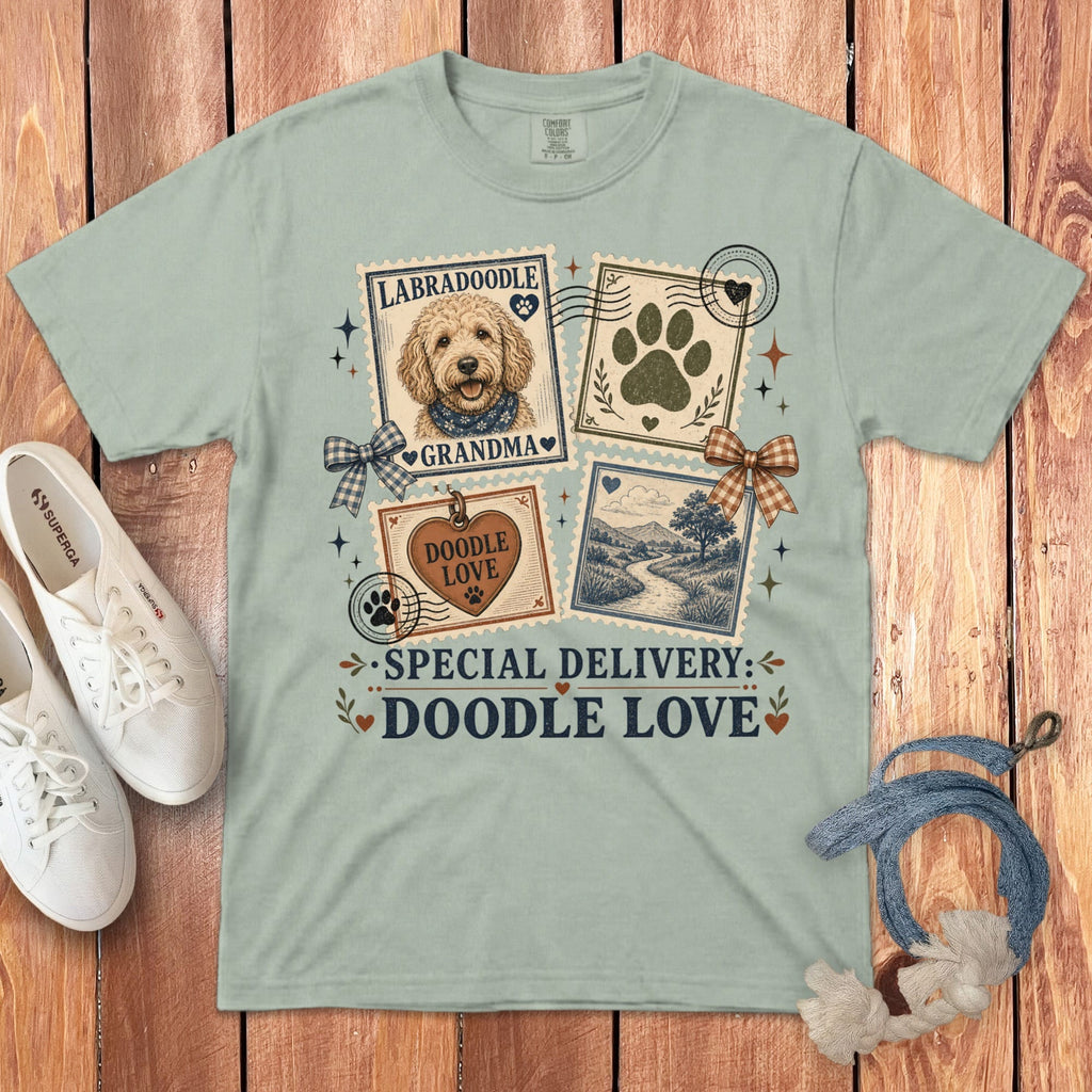 Doodle Special Delivery Signature T-Shirt in Bay / S by Puppy Jo