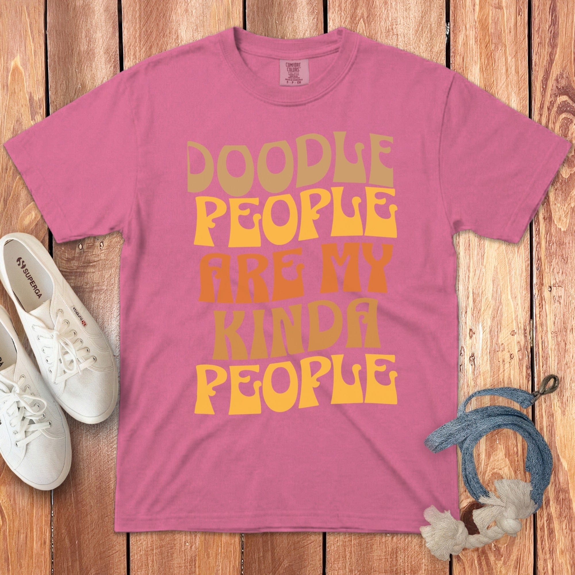 Retro Doodle People Signature T-Shirt in Crunchberry / S by Puppy Jo
