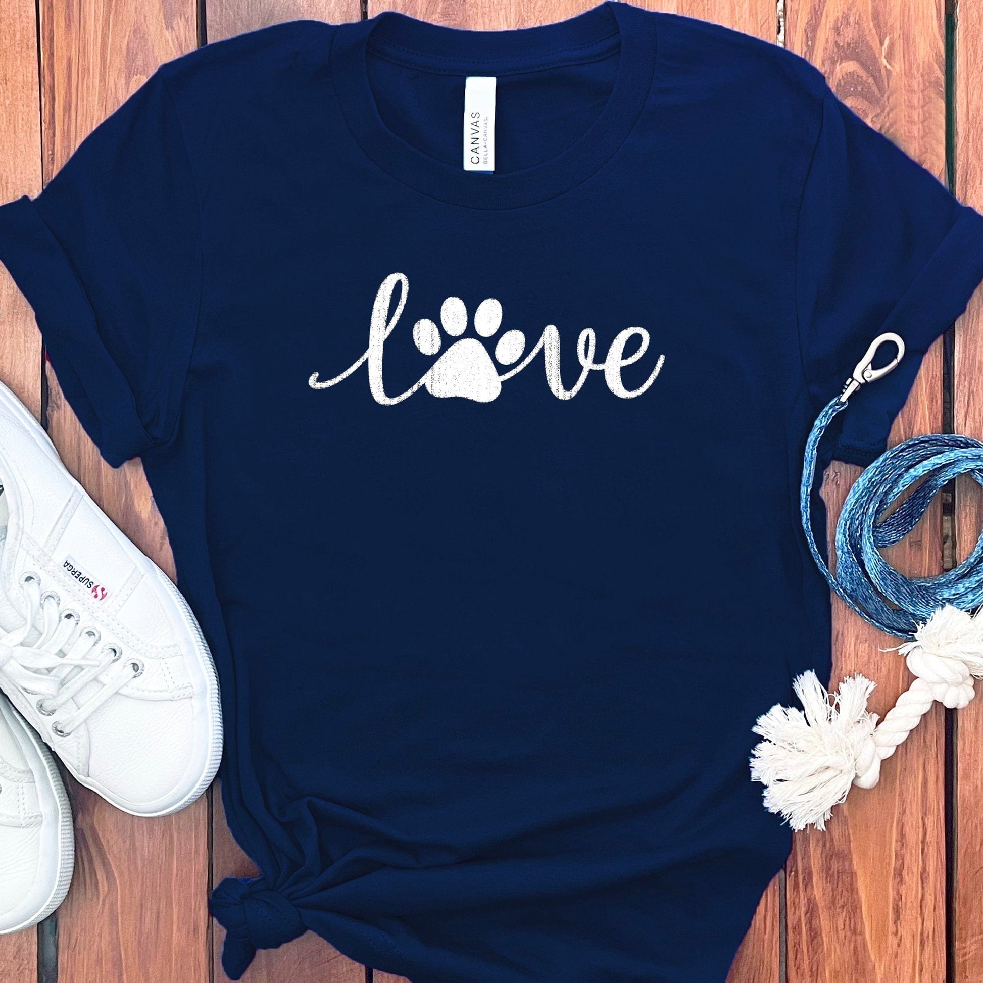 Love Paw Print Design Graphic T-shirt Casual product type