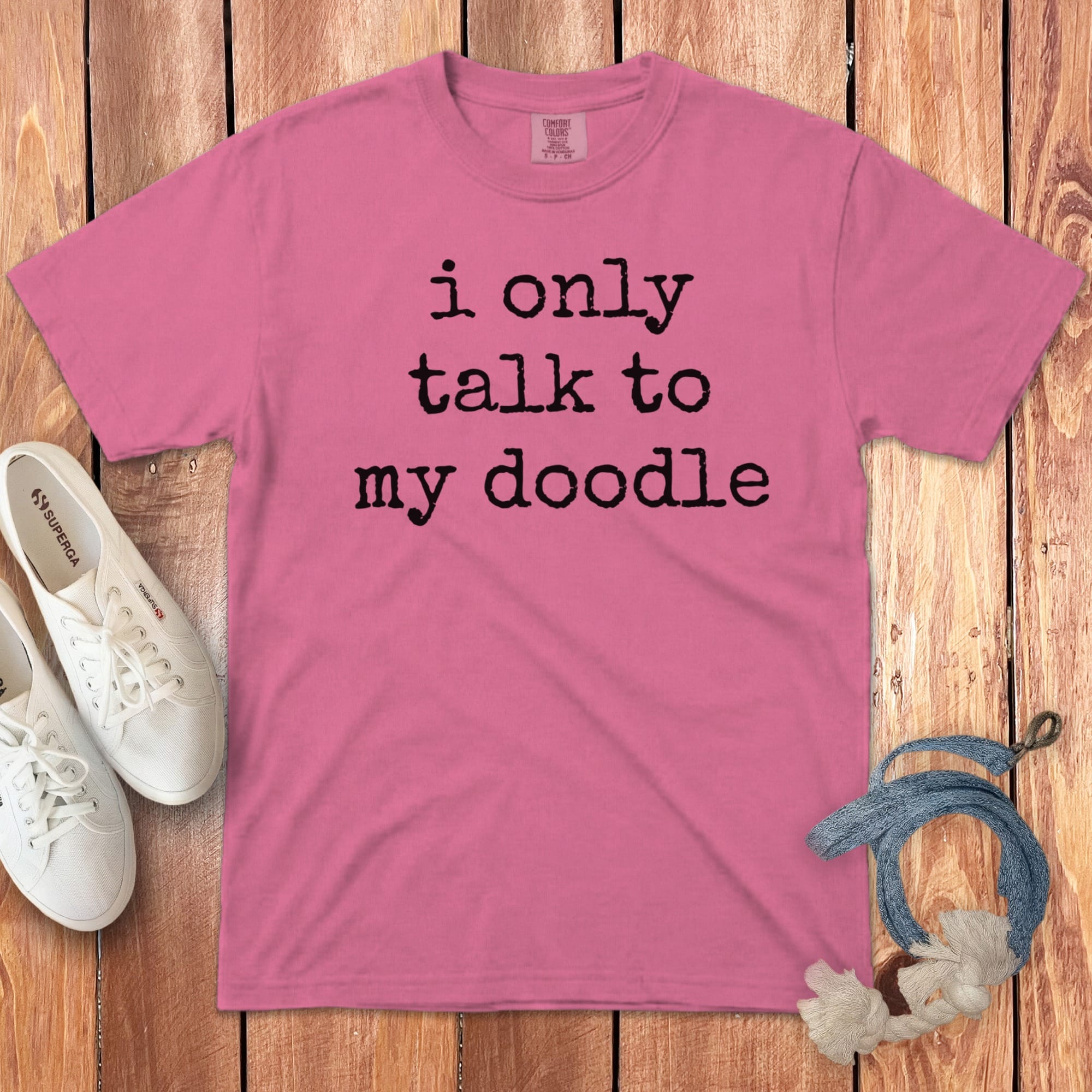 Talk to Doodle Signature T-Shirt in Crunchberry / S by Puppy Jo